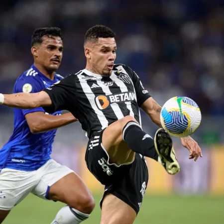 Cruzeiro e Atlético-MG protagonizam empate sem gols no Mineirão