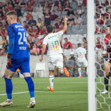 Juventude supera Athletico-PR fora de casa com gol decisivo de Yan Souto