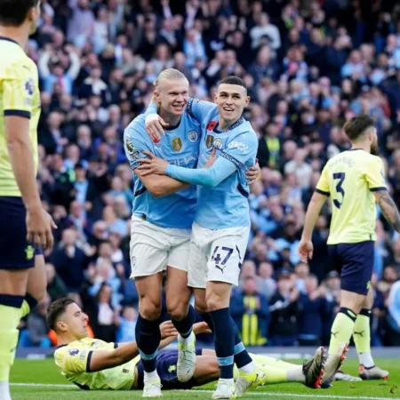 Manchester City supera Southampton e mantém liderança na Premier League