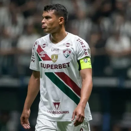 Thiago Silva ausente no próximo jogo do Fluminense contra o Vitória