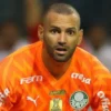 Weverton aponta motivos para derrota do Palmeiras e detalha clima no vestiário