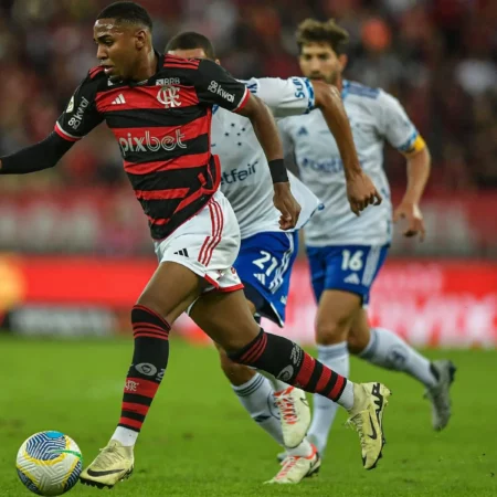 Flamengo enfrenta Cruzeiro hoje pelo Campeonato Brasileiro